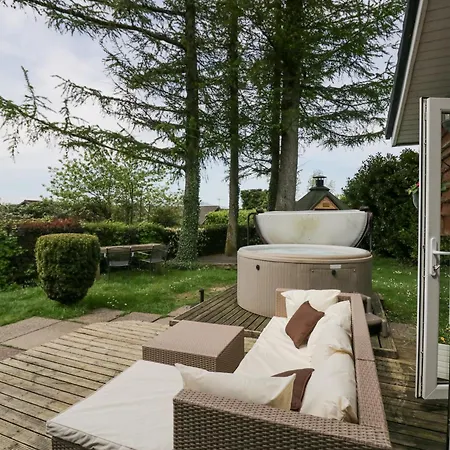 Holiday home Lake Lodge